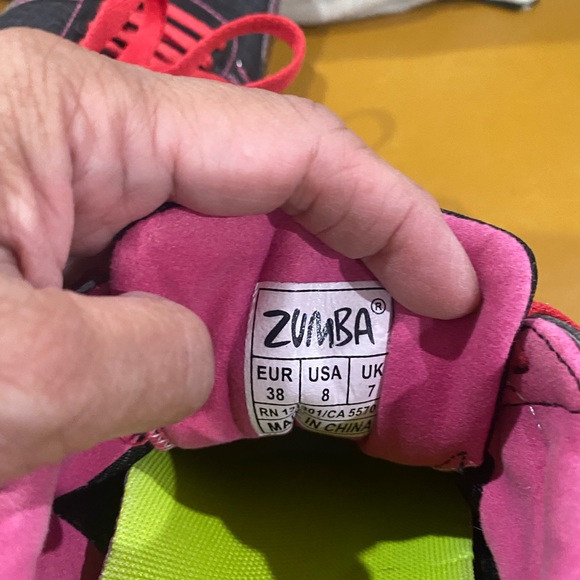 Zumba size 8 shoes in great condition. - Picture 5 of 6